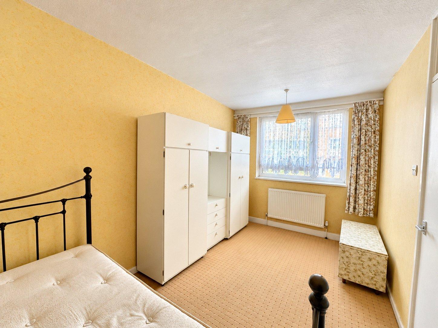 3 bedroom property for sale in Bromley Road | Robinson Jackson