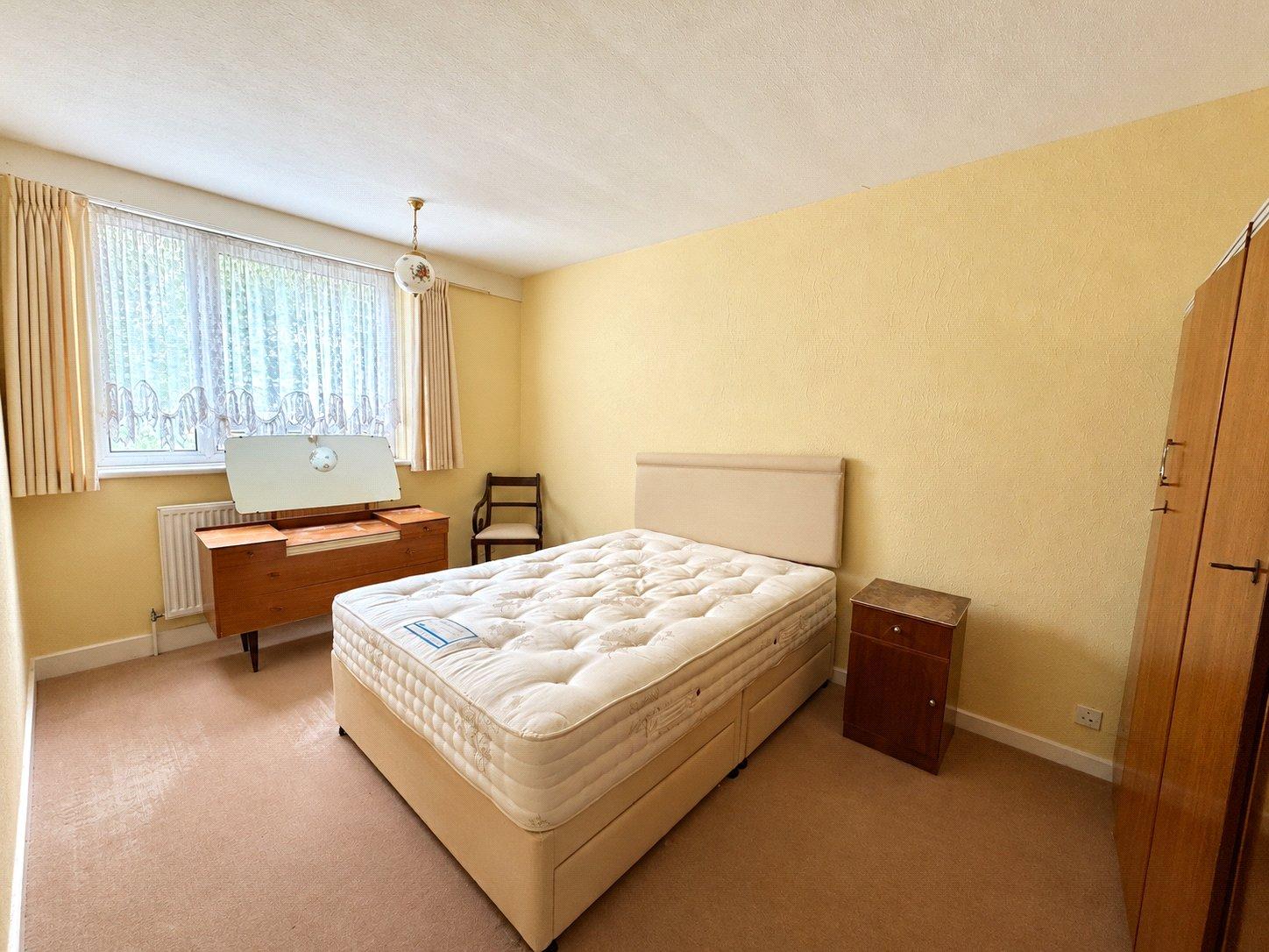 3 bedroom property for sale in Bromley Road | Robinson Jackson