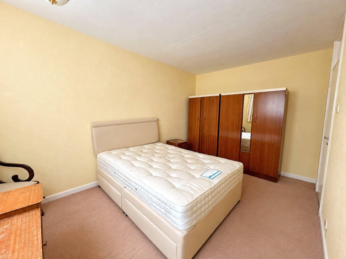 3 bedroom property for sale in Bromley Road | Robinson Jackson