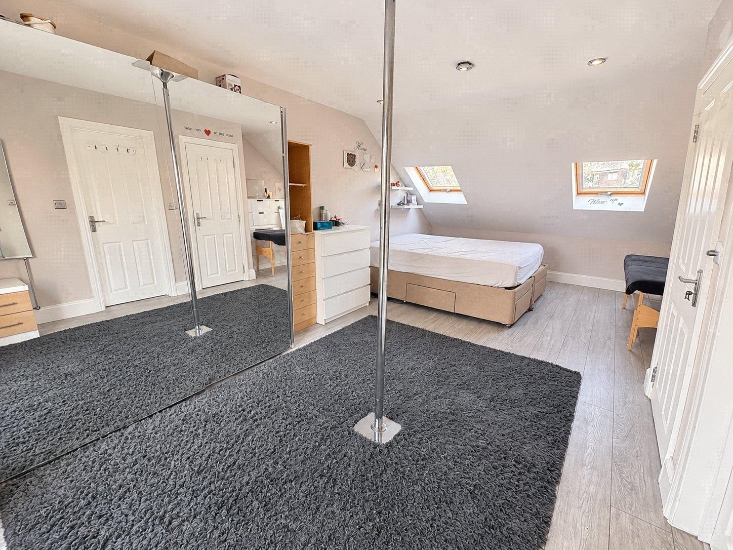 4 bedroom house for sale in London | Robinson Jackson