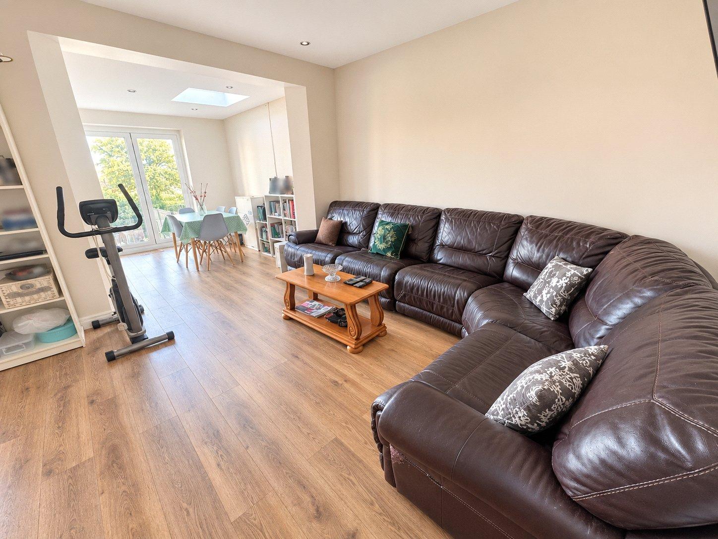 4 bedroom house for sale in London | Robinson Jackson
