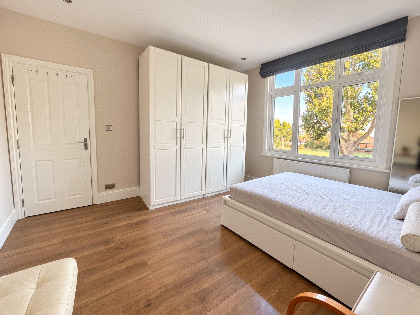 4 bedroom house for sale in London | Robinson Jackson