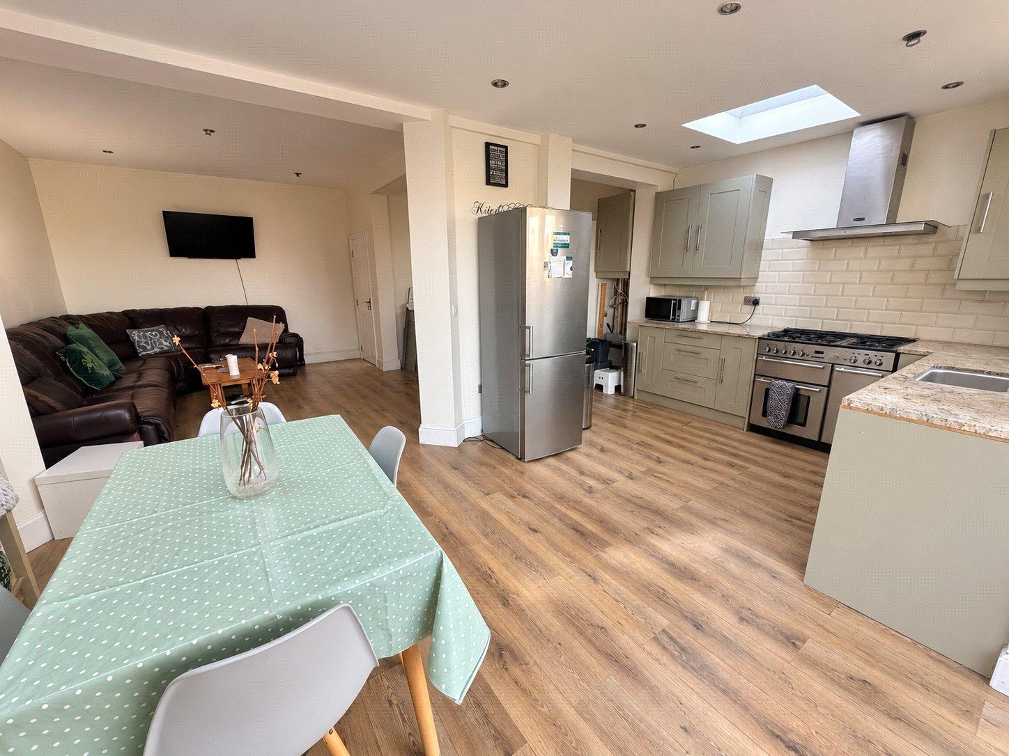 4 bedroom house for sale in London | Robinson Jackson