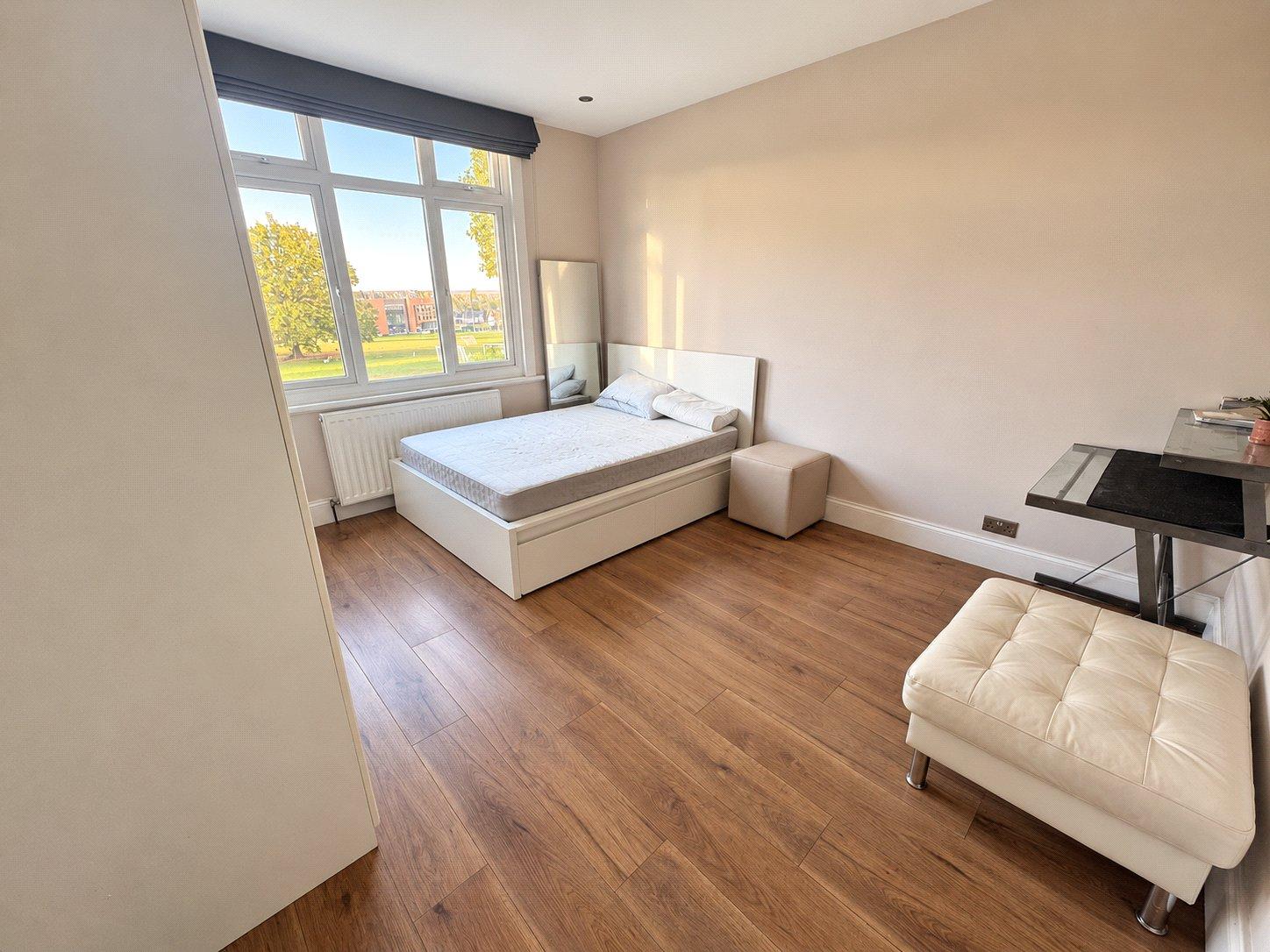 4 bedroom house for sale in London | Robinson Jackson