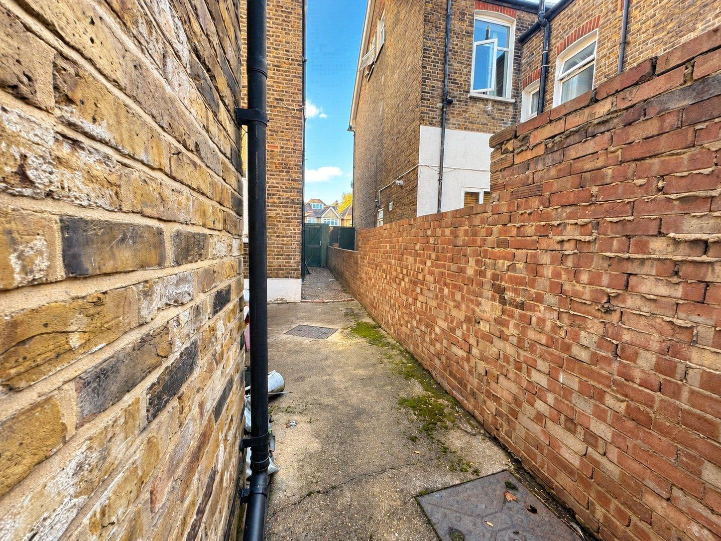1 bedroom property for sale in  | Robinson Jackson