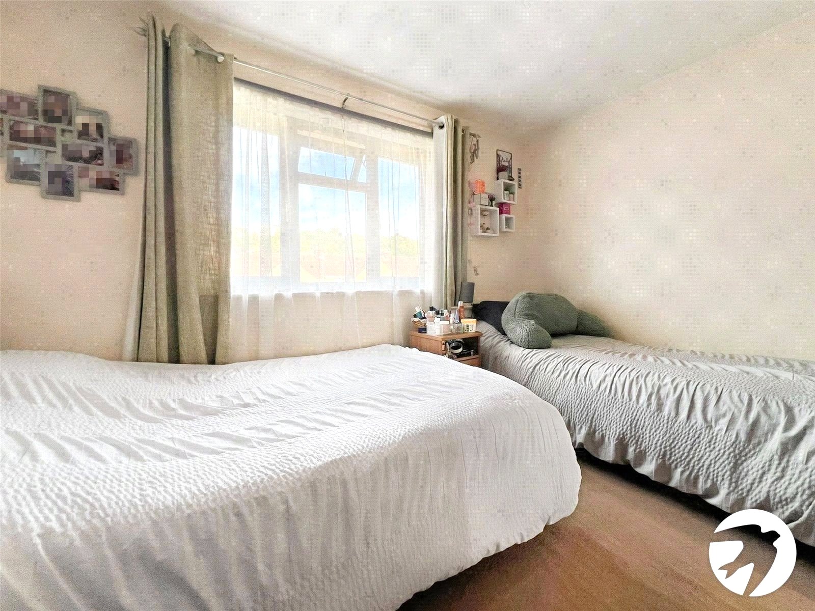 2 bedroom house for sale in  | Robinson Michael & Jackson