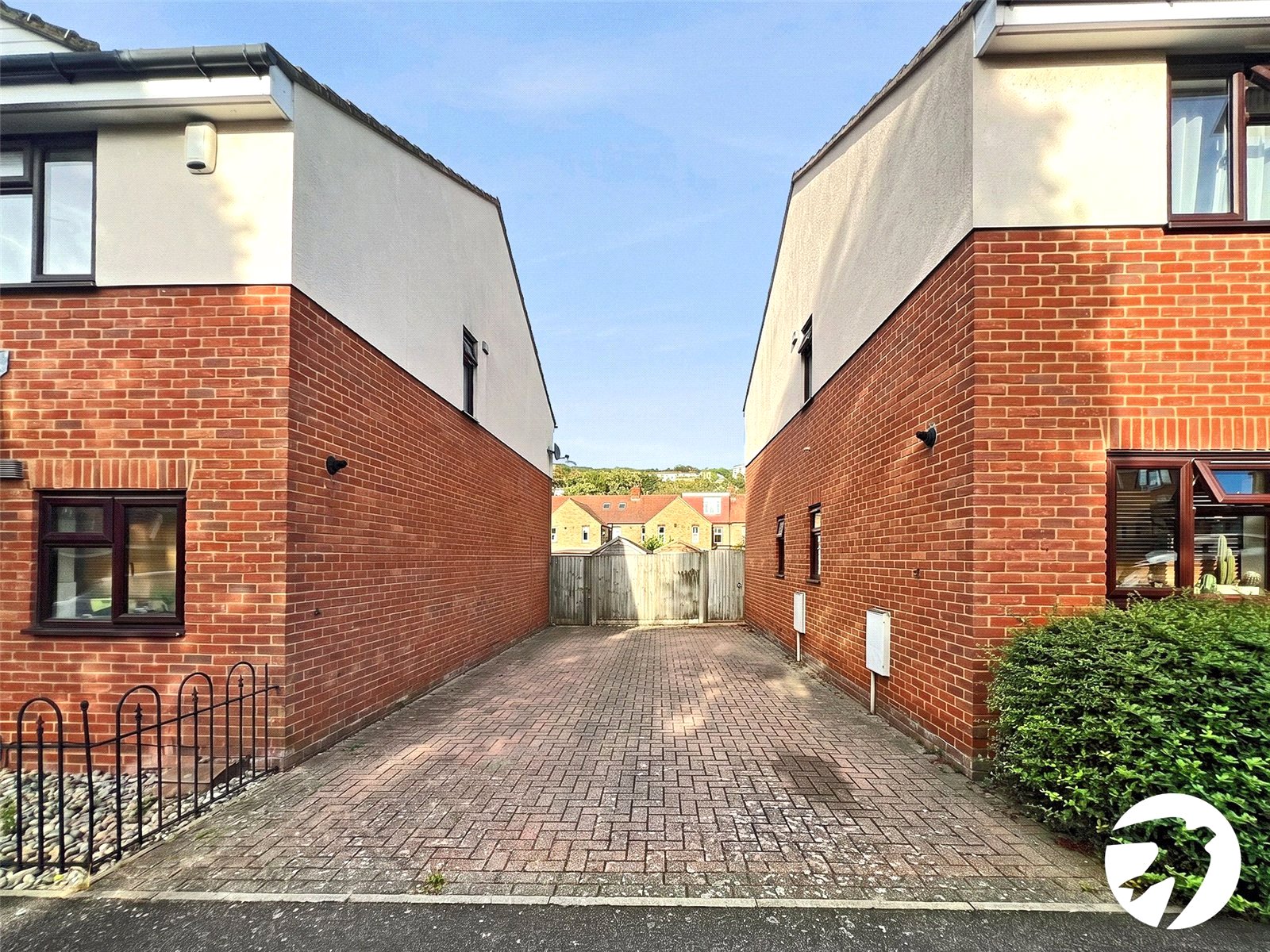 2 bedroom house for sale in  | Robinson Michael & Jackson
