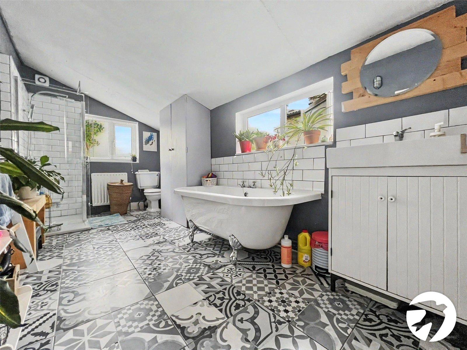 2 bedroom house for sale in Chatham | Robinson Michael & Jackson