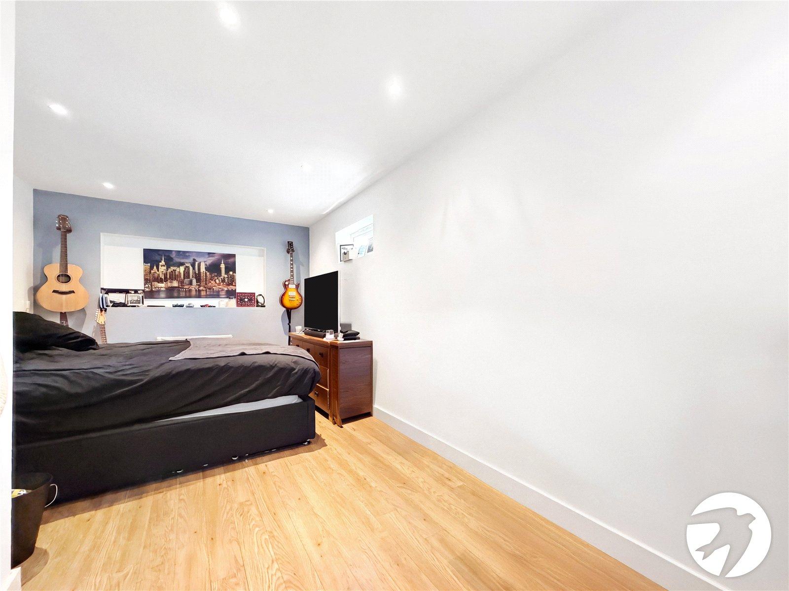 3 bedroom house for sale in Rochester | Robinson Michael & Jackson