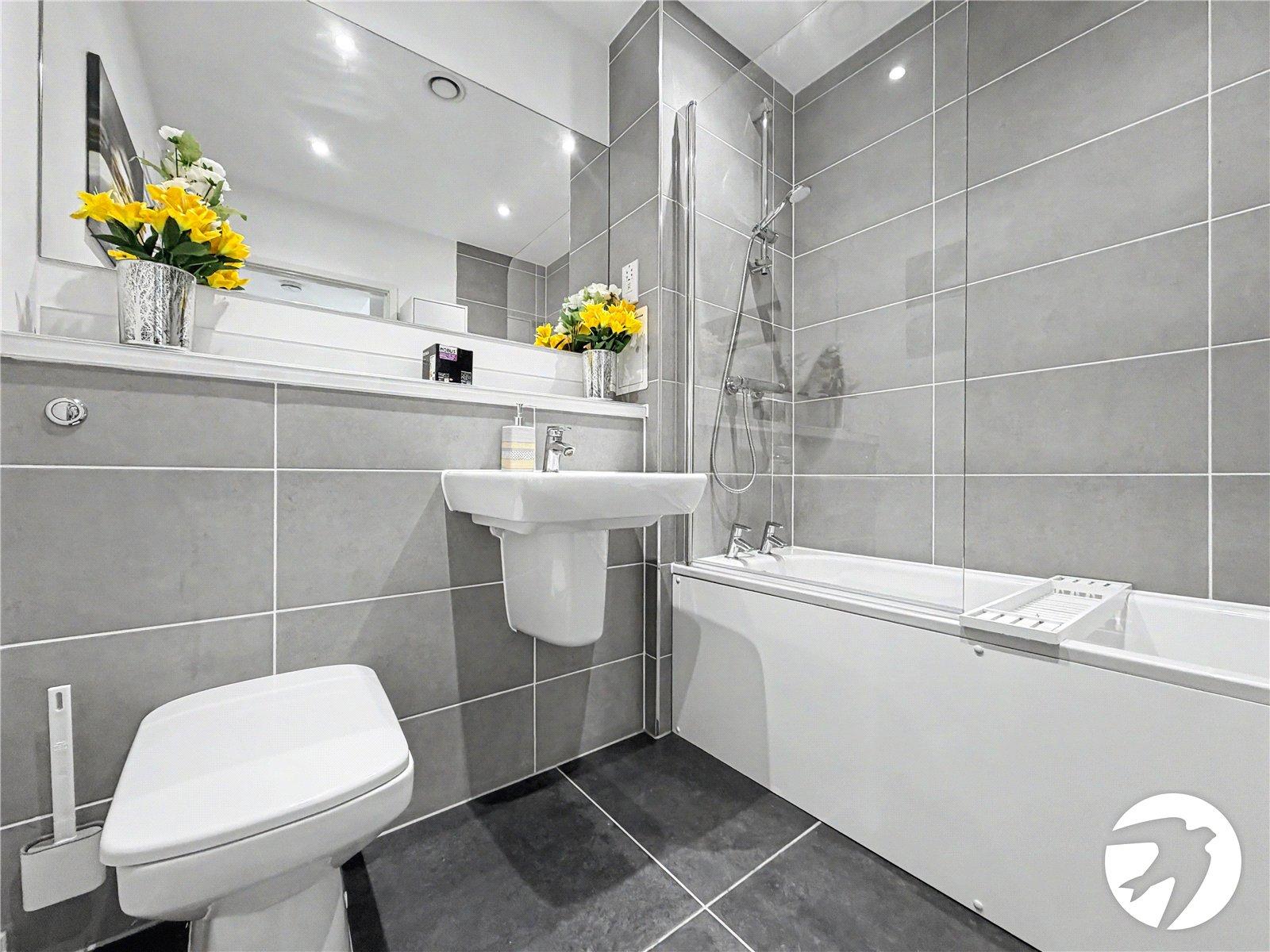 2 bedroom property for sale in Rochester | Robinson Michael & Jackson