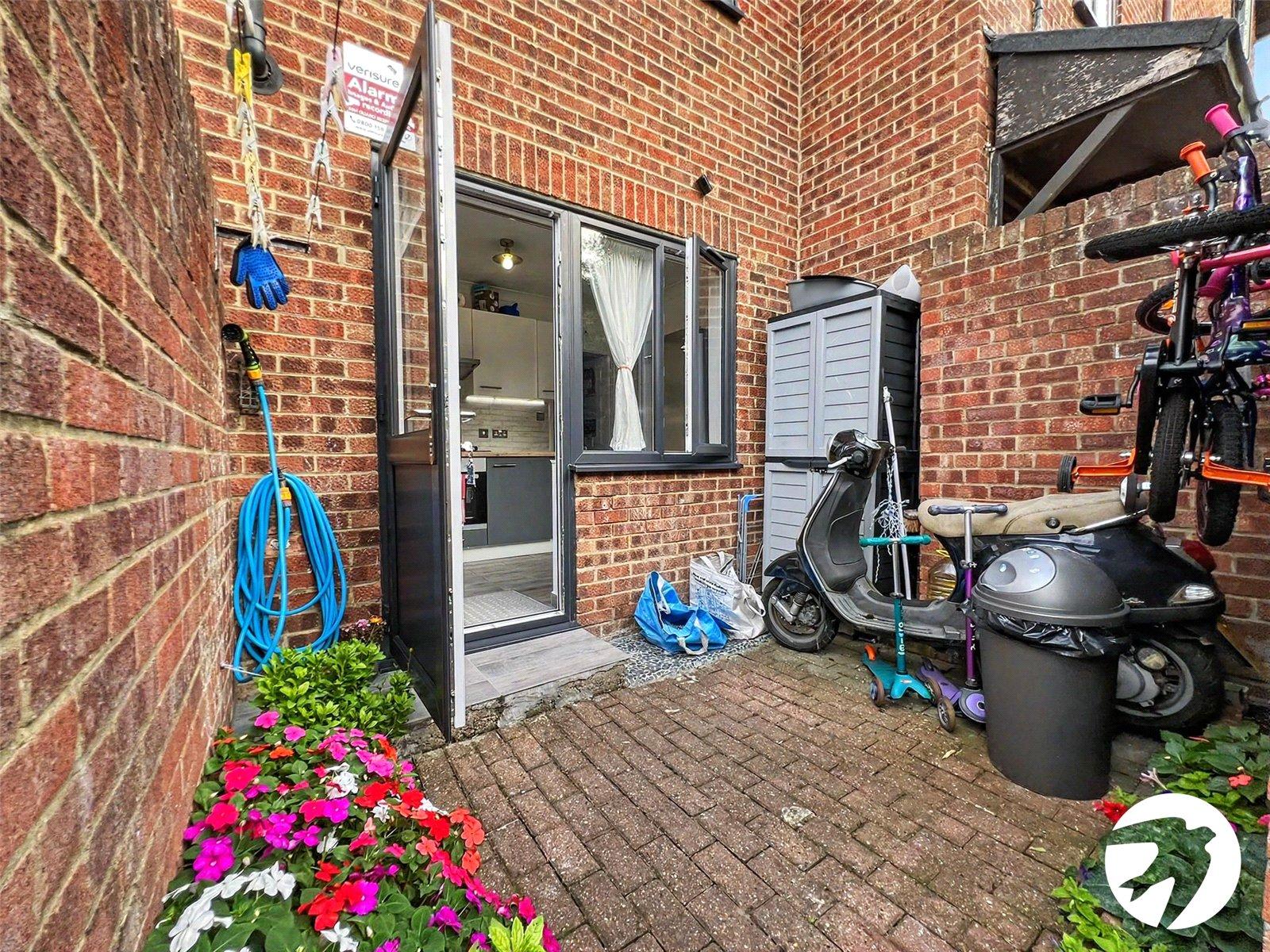 2 bedroom house for sale in White Road | Robinson Michael & Jackson