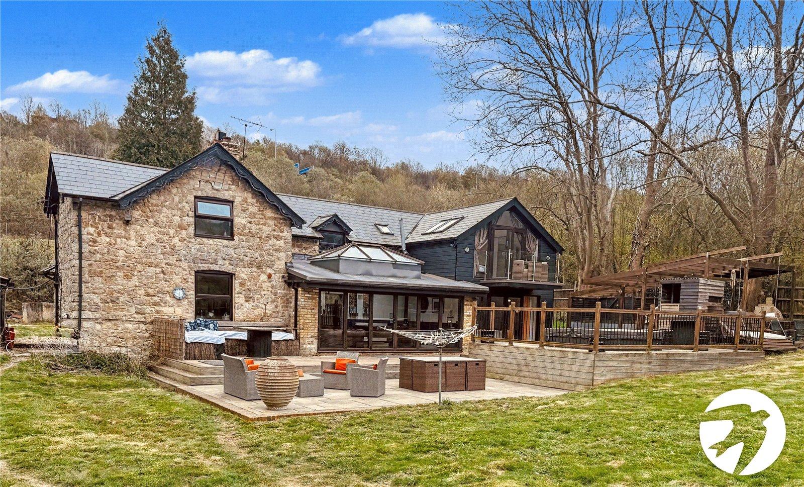 5 bedroom house for sale in Rochester | Robinson Michael & Jackson