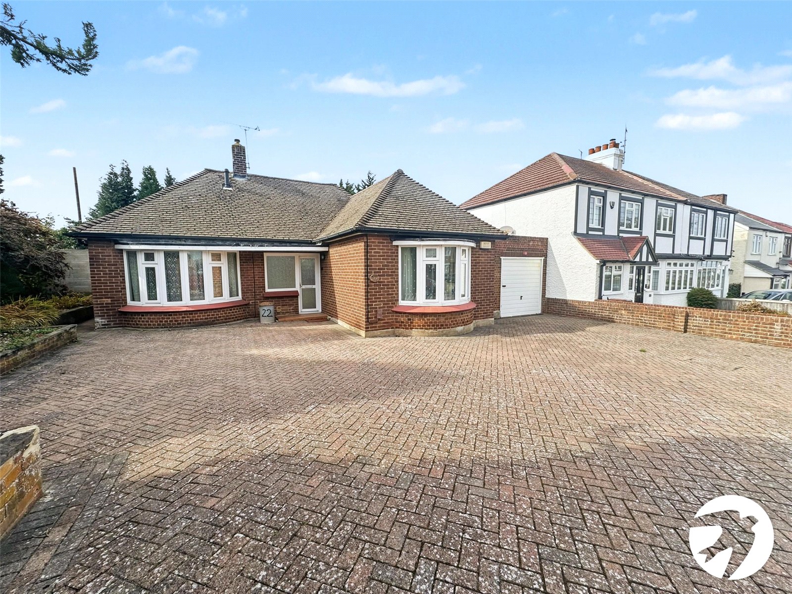 2 bedroom bungalow for sale in Rochester | Robinson Michael & Jackson