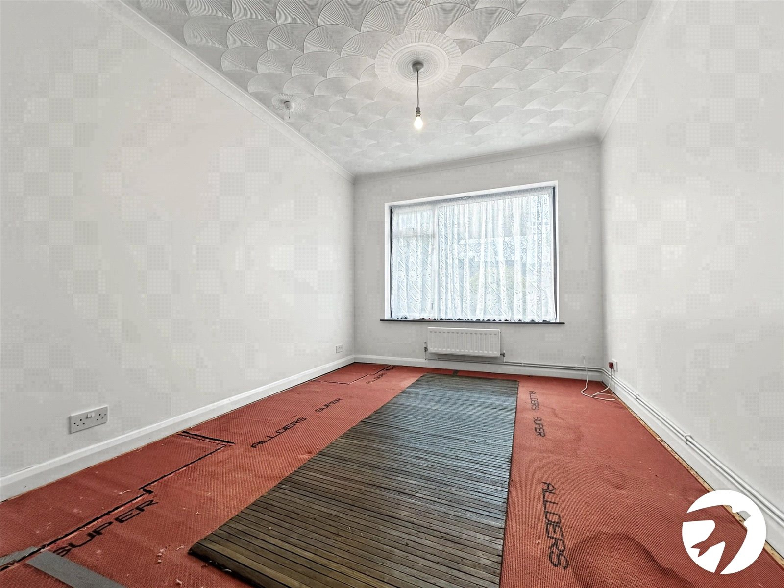 2 bedroom bungalow for sale in Rochester | Robinson Michael & Jackson