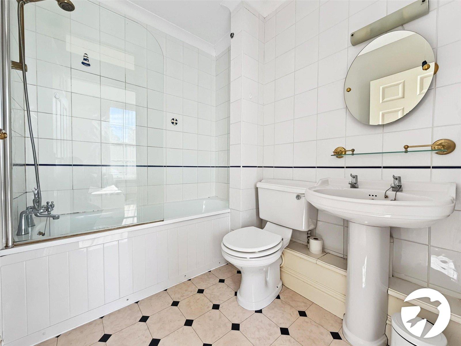 1 bedroom property for sale in 1-4 New Road Avenue | Robinson Michael & Jackson