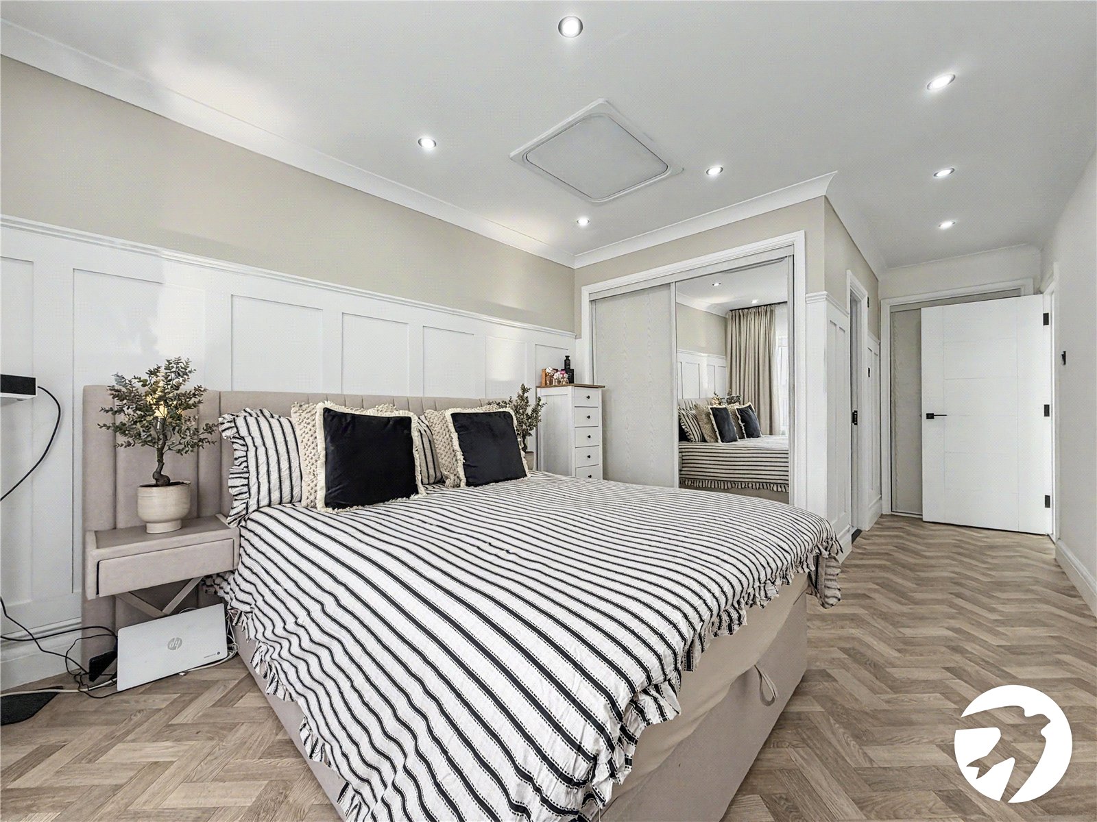 3 bedroom property for sale in Valleta Way | Robinson Michael & Jackson