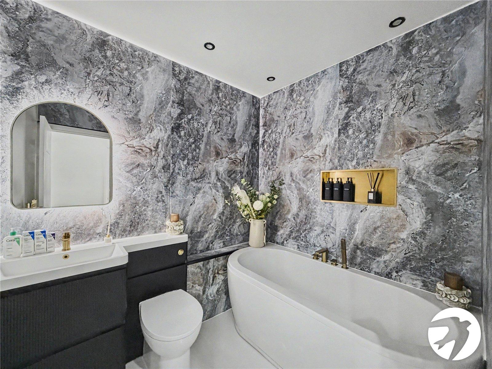 3 bedroom property for sale in Valleta Way | Robinson Michael & Jackson