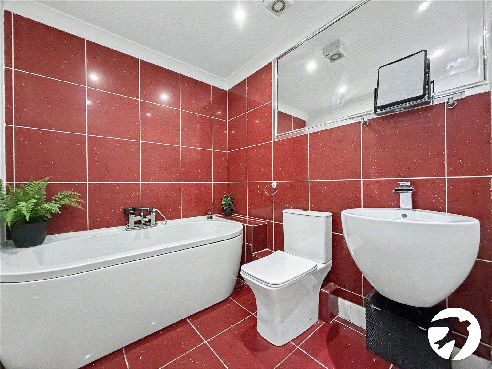 3 bedroom property for sale in Valleta Way | Robinson Michael & Jackson