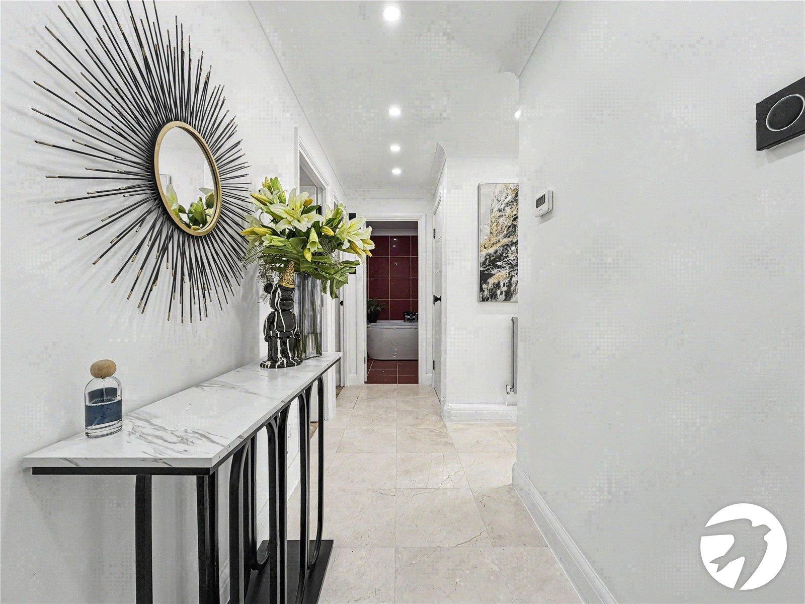 3 bedroom property for sale in Valleta Way | Robinson Michael & Jackson