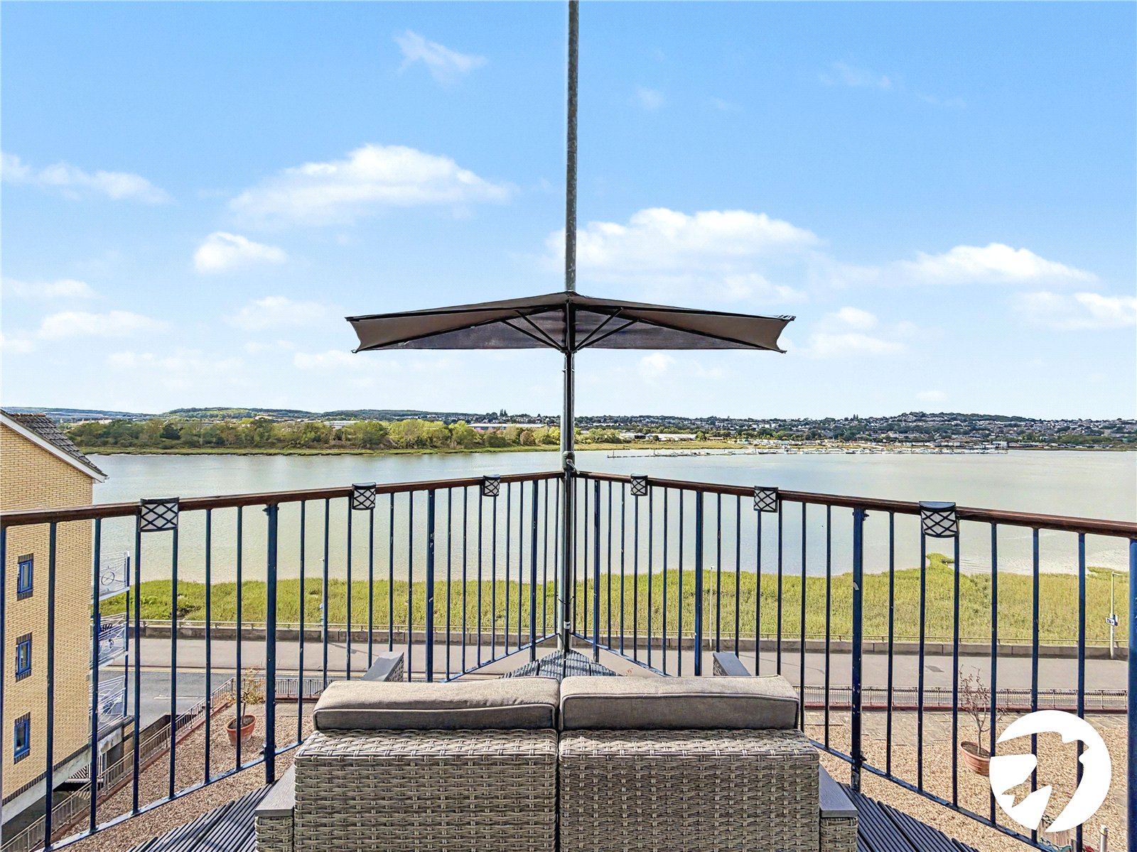 3 bedroom property for sale in Valleta Way | Robinson Michael & Jackson