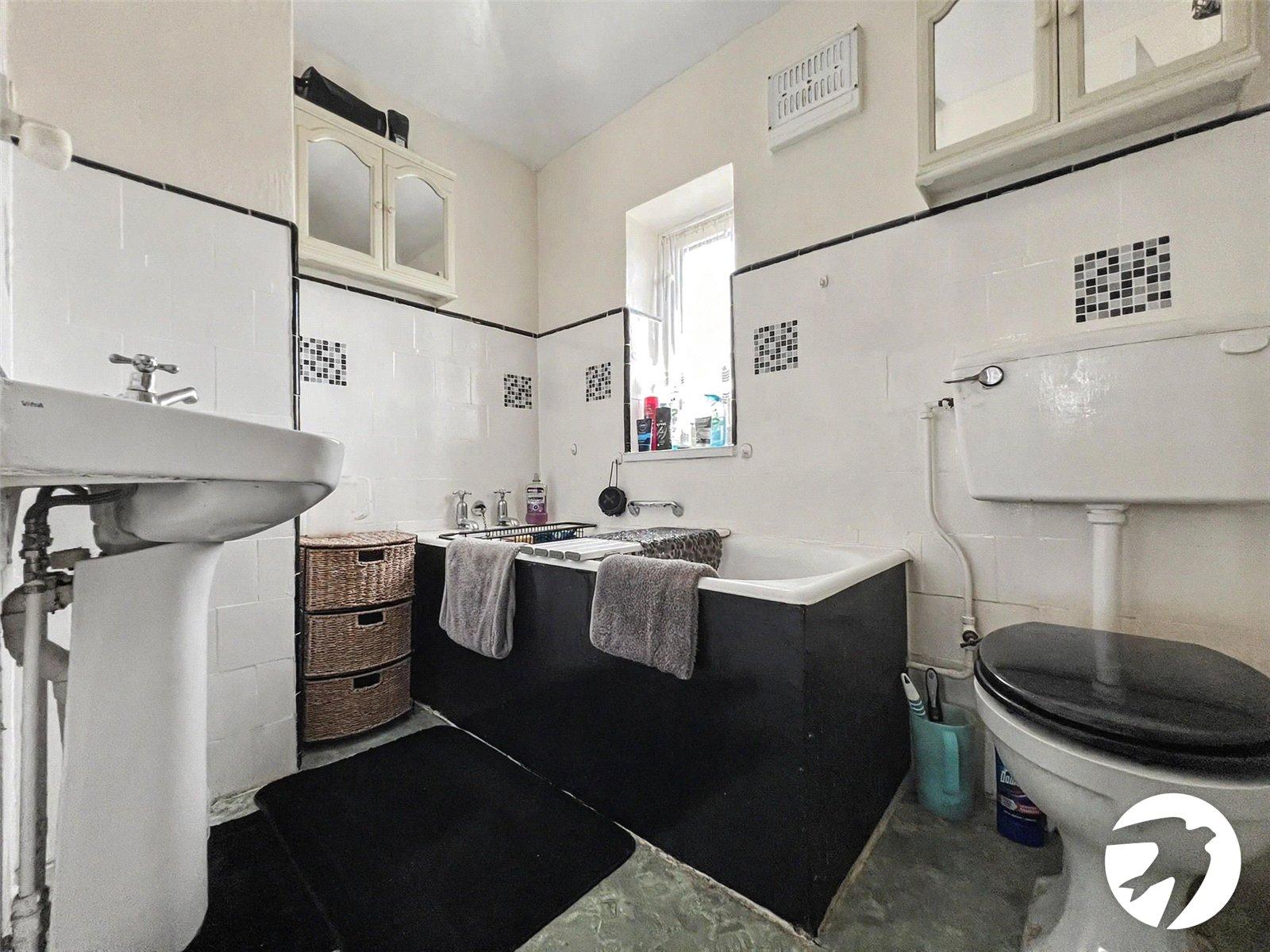 3 bedroom house for sale in Rochester | Robinson Michael & Jackson