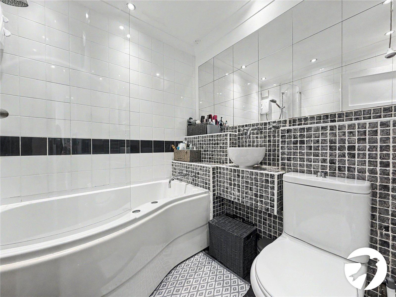 1 bedroom property for sale in Rochester | Robinson Michael & Jackson