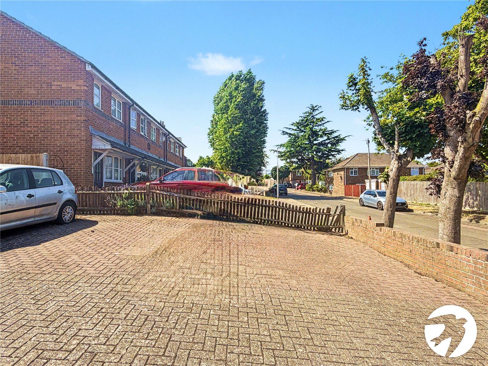 1 bedroom property for sale in Rochester | Robinson Michael & Jackson