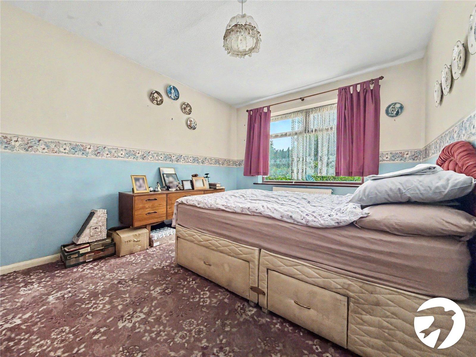 2 bedroom bungalow for sale in Chatham | Robinson Michael & Jackson