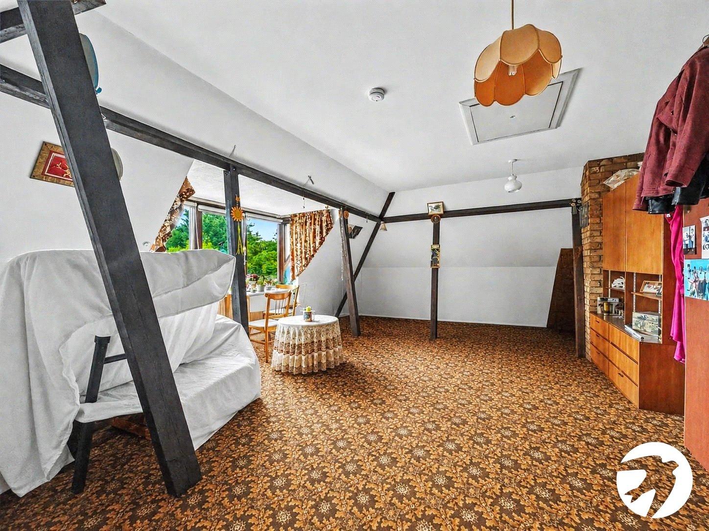 3 bedroom bungalow for sale in Rochester | Robinson Michael & Jackson
