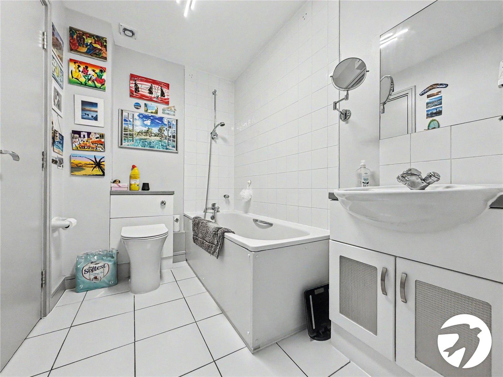 2 bedroom property for sale in Chatham | Robinson Michael & Jackson