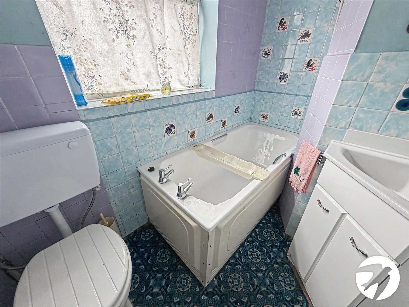 2 bedroom property for sale in Rochester | Robinson Michael & Jackson