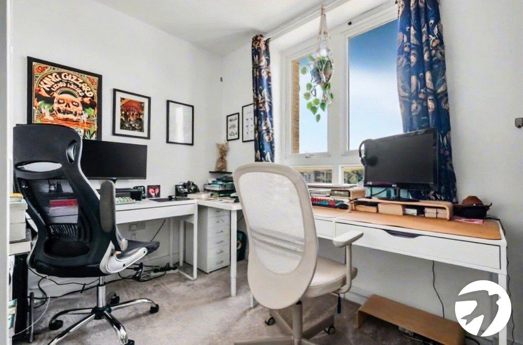 2 bedroom property for sale in Rochester | Robinson Michael & Jackson