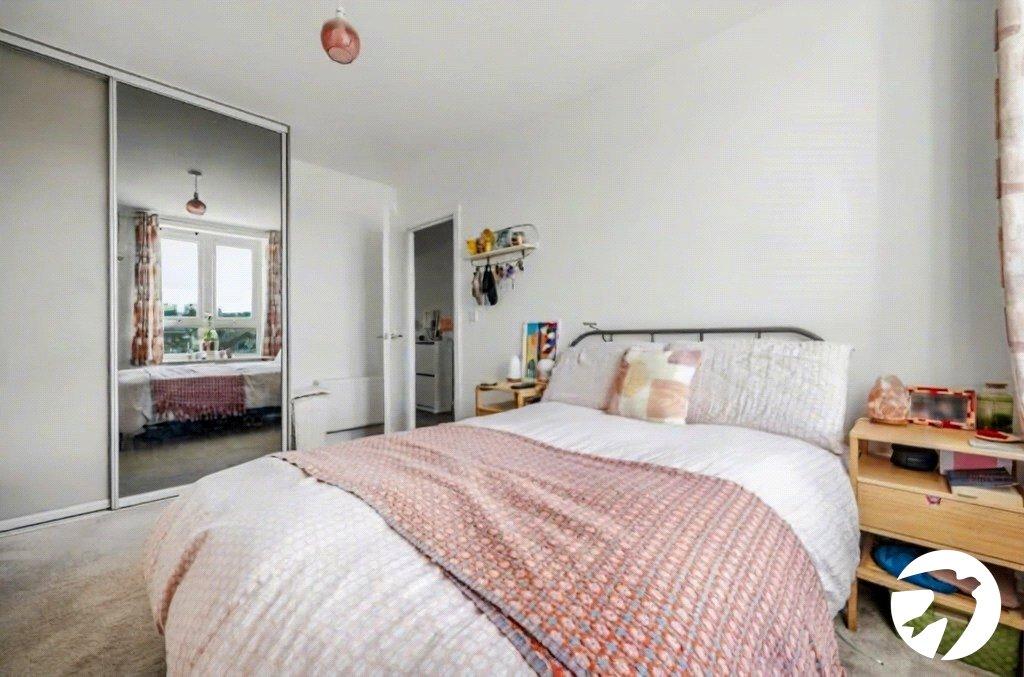 2 bedroom property for sale in Rochester | Robinson Michael & Jackson