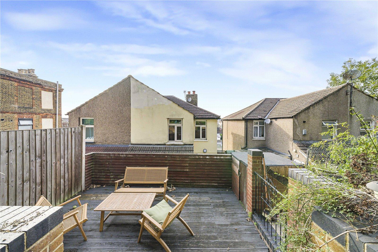 3 bedroom house for sale in Dartford | Robinson Jackson