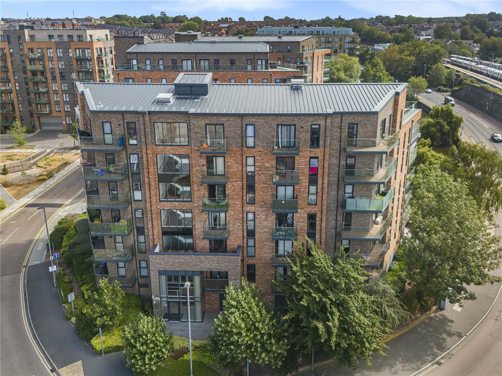 2 bedroom property for sale in Dartford | Robinson Jackson