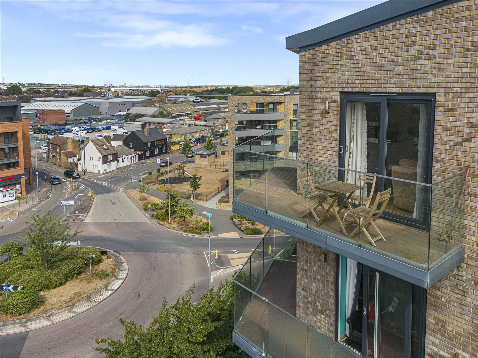 2 bedroom property for sale in Dartford | Robinson Jackson