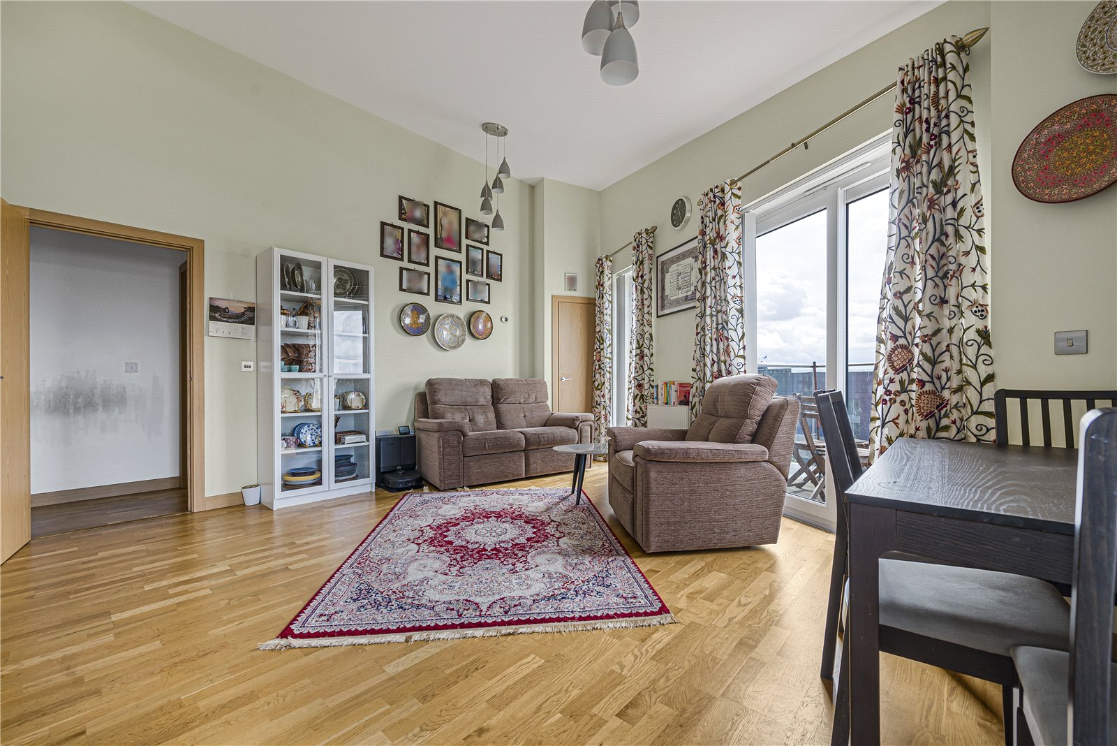 2 bedroom property for sale in Dartford | Robinson Jackson