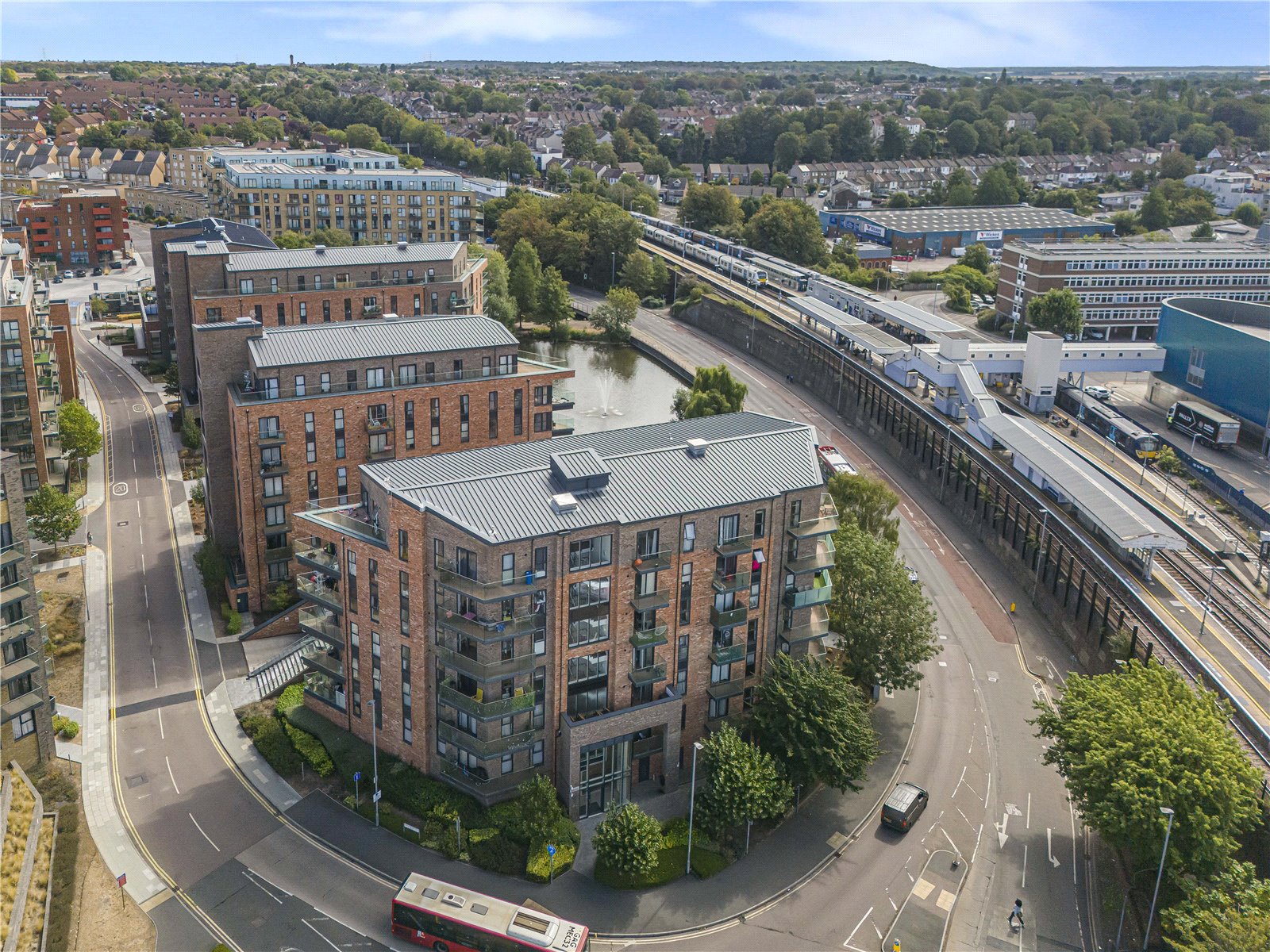 2 bedroom property for sale in Dartford | Robinson Jackson