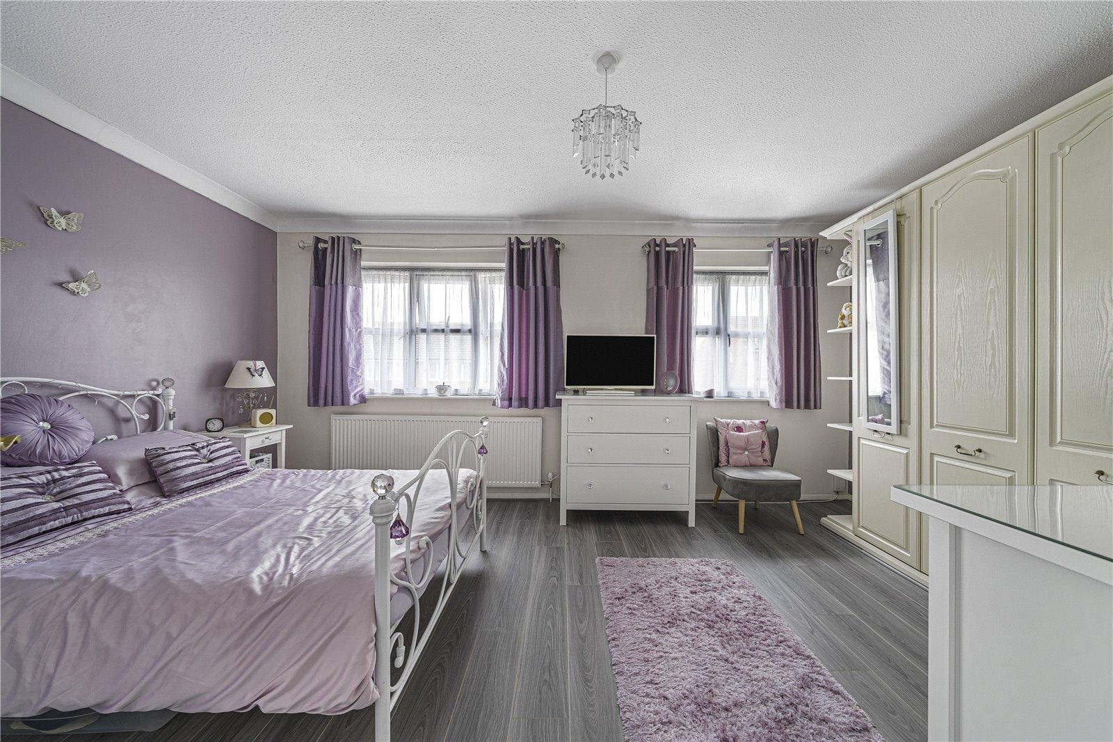 3 bedroom house for sale in West Dartford | Robinson Jackson