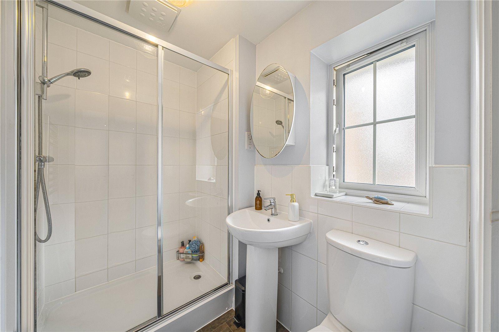 2 bedroom property for sale in Dartford | Robinson Jackson