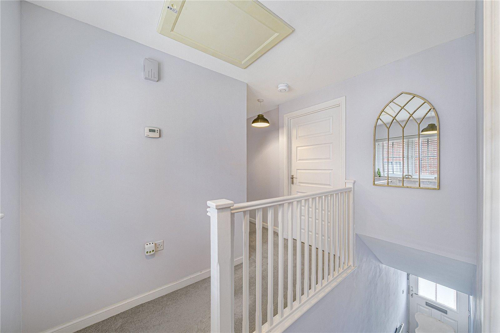 2 bedroom property for sale in Dartford | Robinson Jackson