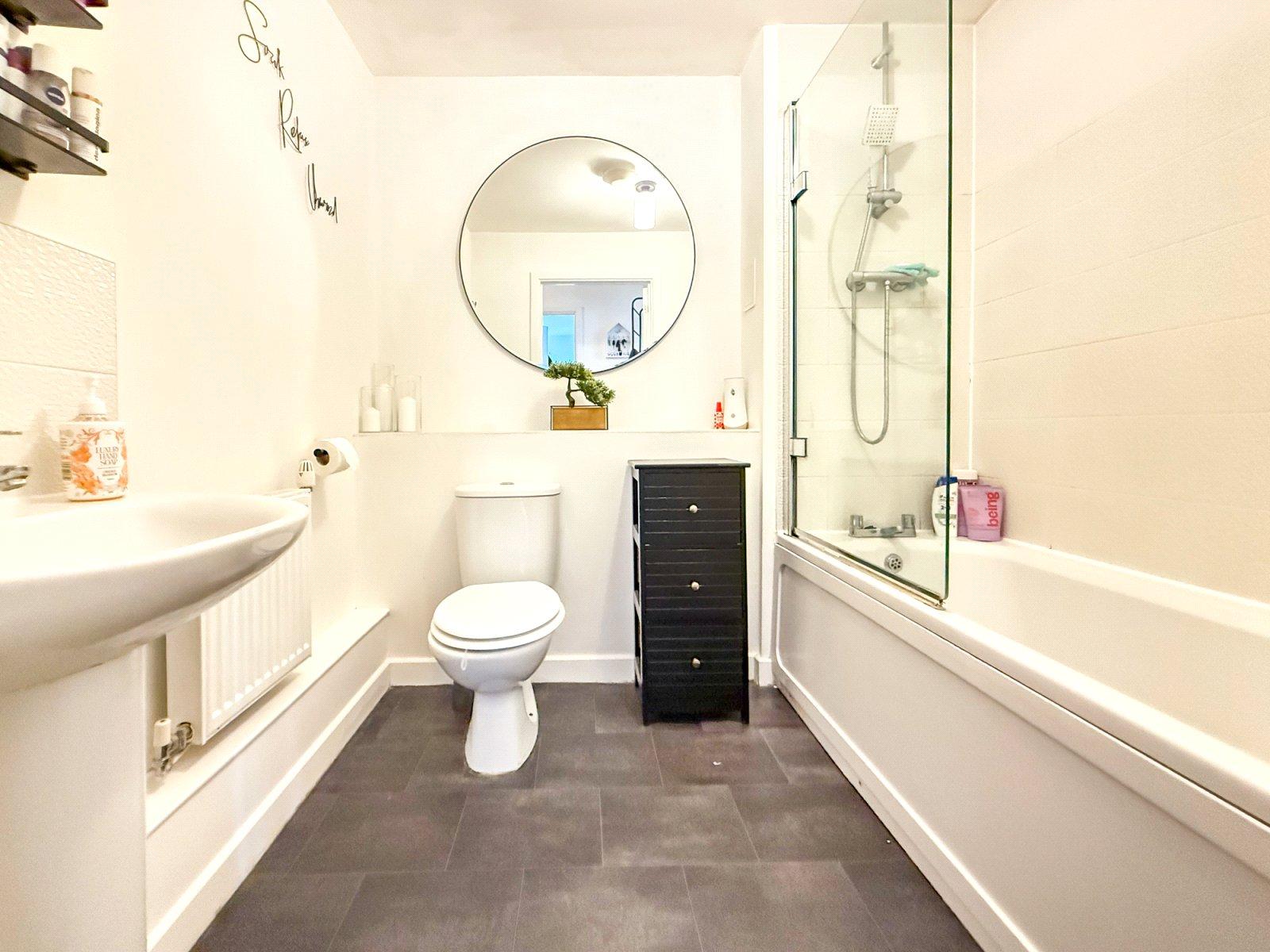 1 bedroom property for sale in Dartford | Robinson Jackson