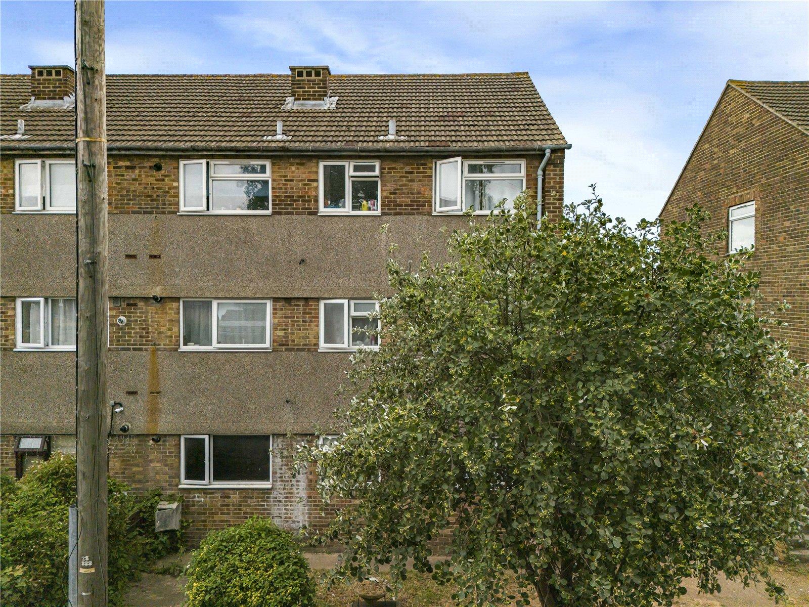 2 bedroom property for sale in Dartford | Robinson Jackson