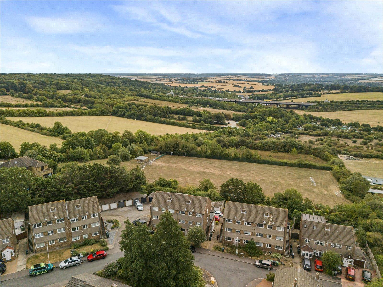 2 bedroom property for sale in Dartford | Robinson Jackson