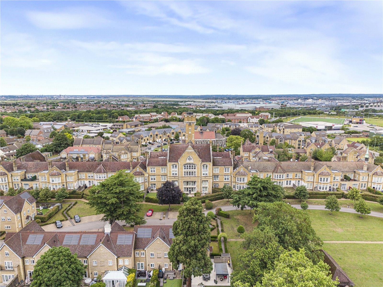 3 bedroom property for sale in Dartford | Robinson Jackson