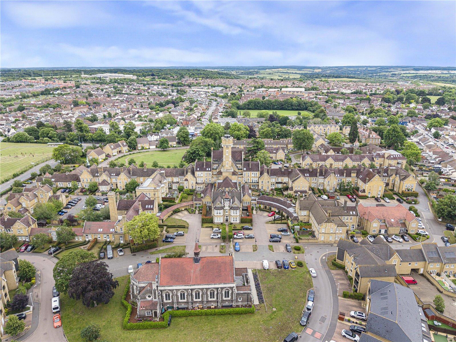 3 bedroom property for sale in Dartford | Robinson Jackson