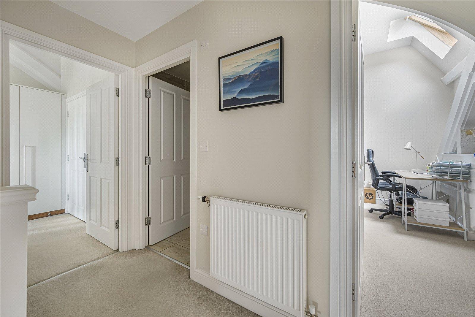 3 bedroom property for sale in Dartford | Robinson Jackson