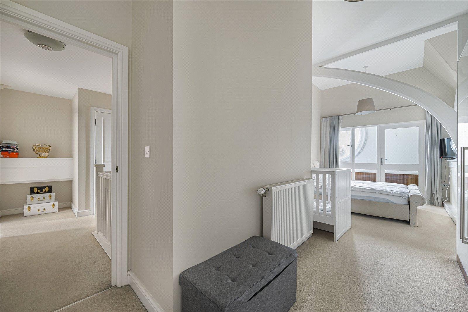 3 bedroom property for sale in Dartford | Robinson Jackson