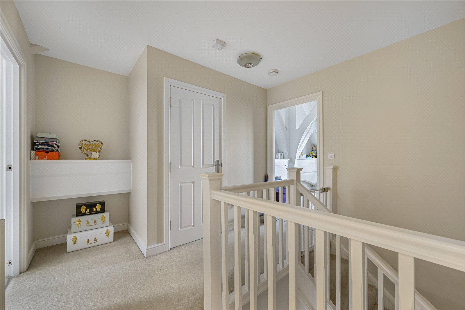 3 bedroom property for sale in Dartford | Robinson Jackson