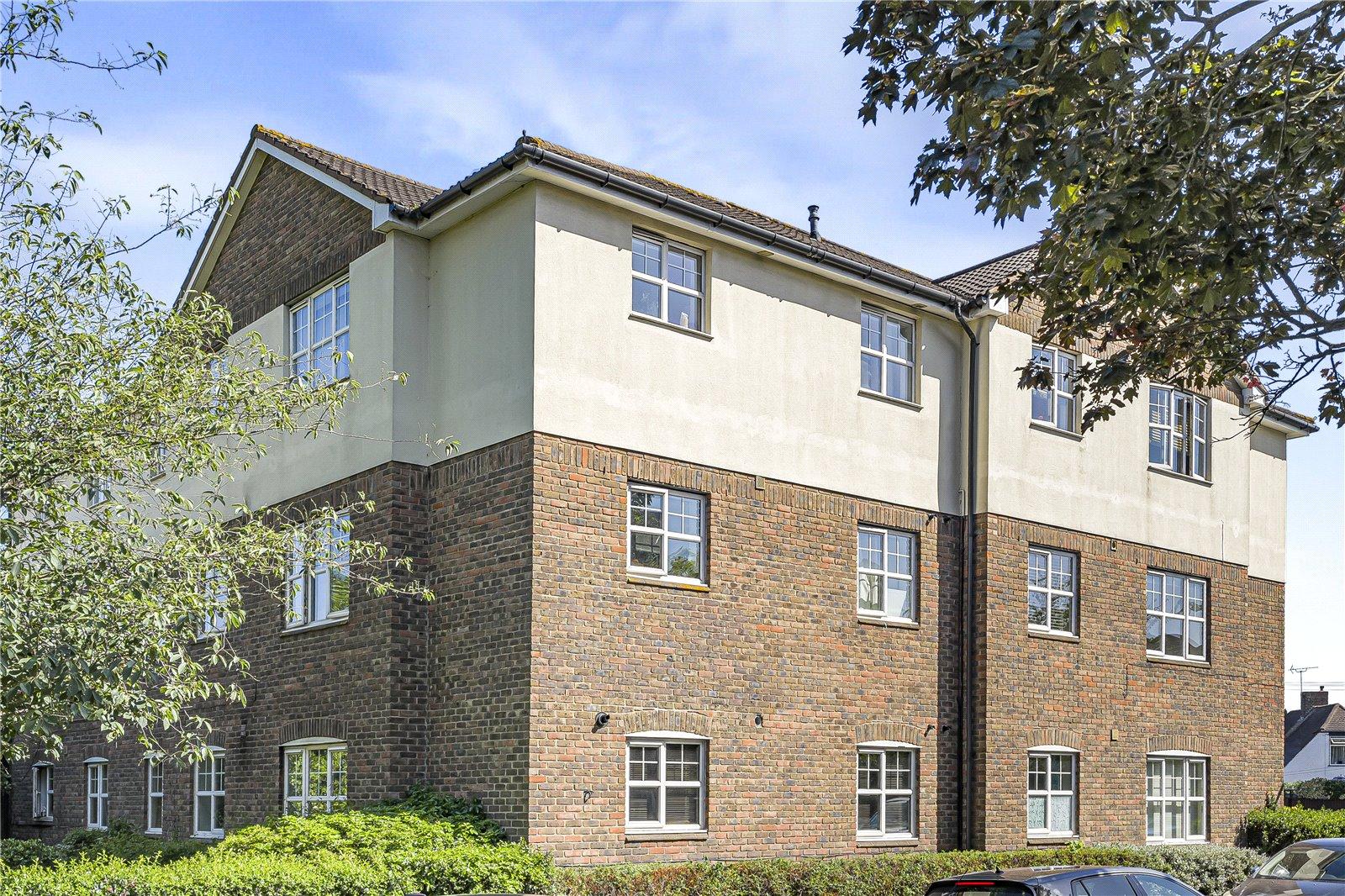 2 bedroom property for sale in Dartford | Robinson Jackson